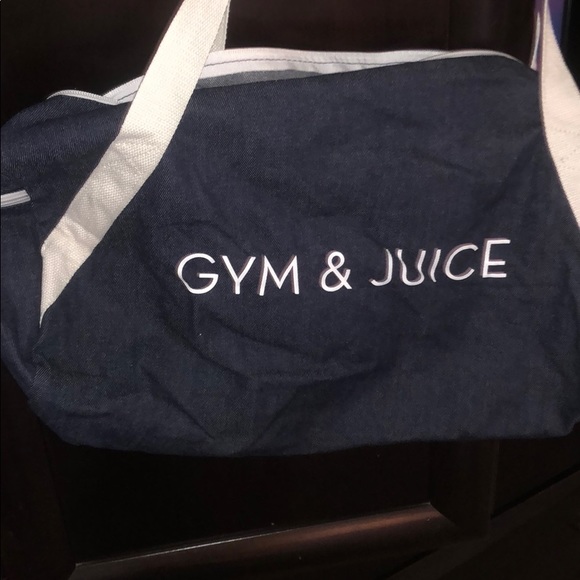 Gym duffel bag - Picture 1 of 3